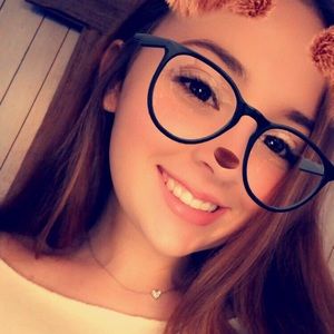 Meet your Posher, Cami